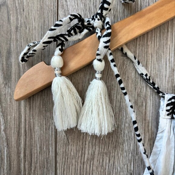 Old Navy Halter Dress with Leaf Pattern and Shoulder Ties with Tassels Size M - Picture 9 of 13